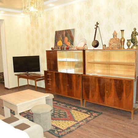 Massiv Apt เยเรวาน ภายนอก รูปภาพ