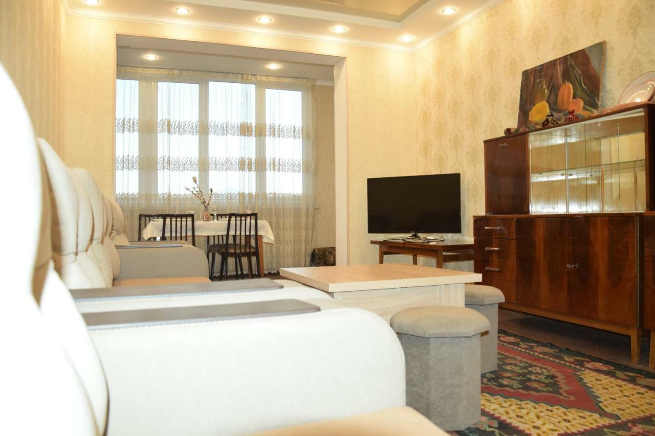 Massiv Apt เยเรวาน ภายนอก รูปภาพ