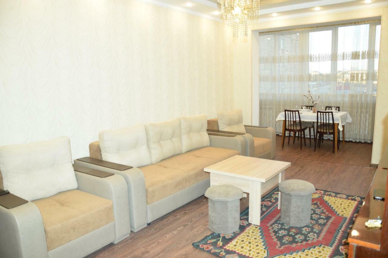 Massiv Apt เยเรวาน ภายนอก รูปภาพ