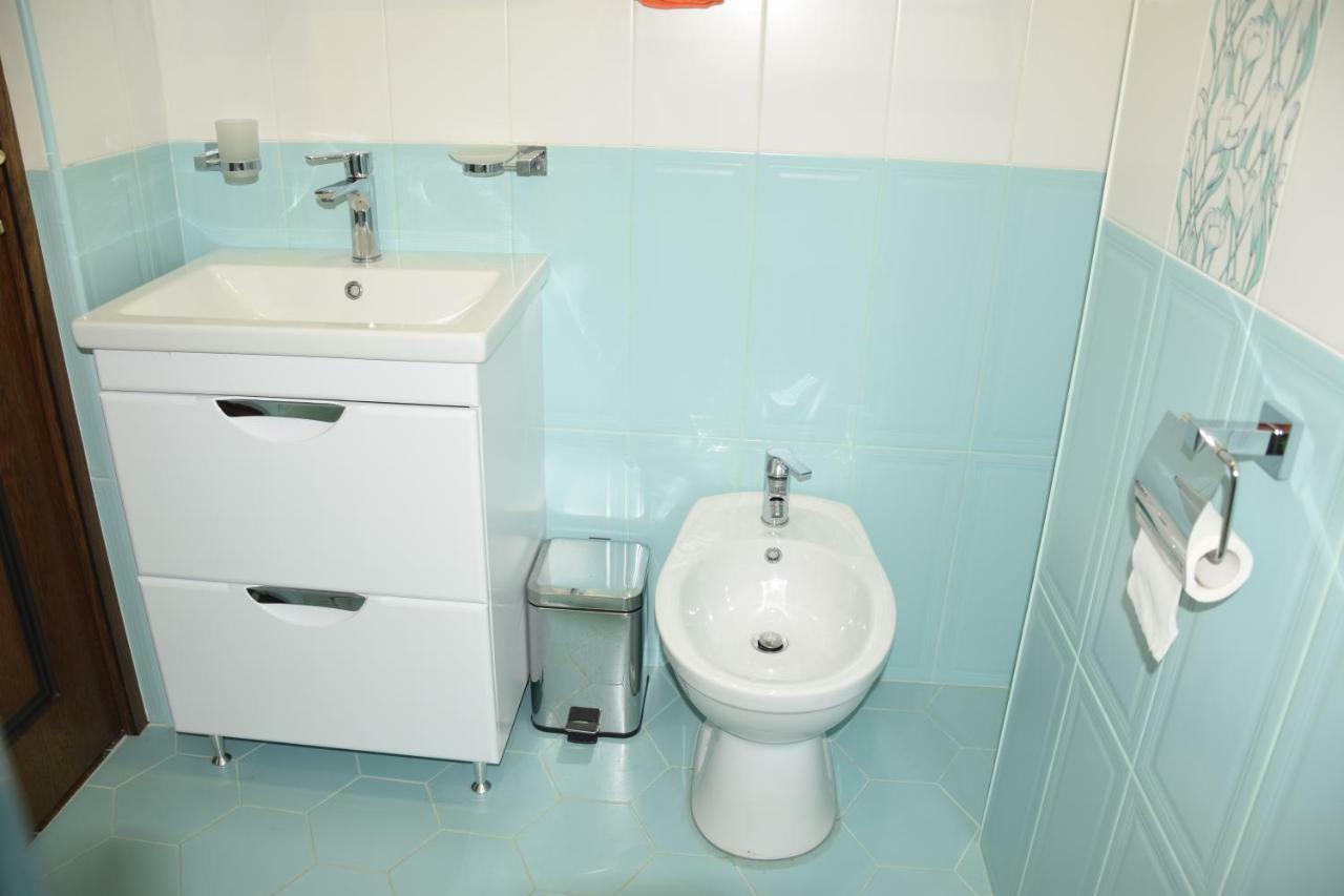 Massiv Apt เยเรวาน ภายนอก รูปภาพ