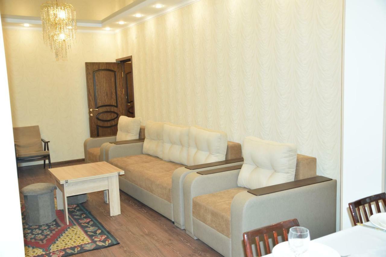 Massiv Apt เยเรวาน ภายนอก รูปภาพ